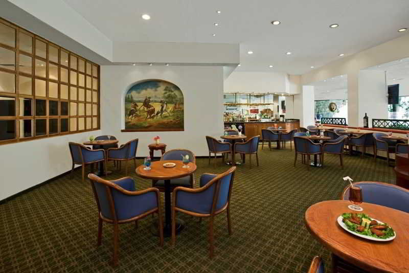 เฟียสตา อินน์ กวาดาลาคารา เอ็กซ์โป ซาโปปัน ร้านอาหาร รูปภาพ